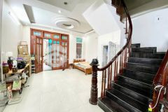 Trần thái tông nhà đẹp dân xây 5 tầng 5 ngủ 57m2 ô tô đỗ cửa sân rộng để chục xe