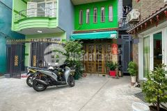 2.45 2 tầng 3.5 x 6 dtsd hơn 40m2 lô góc, hẻm trước nhà hơn 4m shr