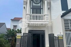 Bán nhà mới xây gần khu hành chính phường 9 vĩnh long