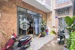 Bán nhà lầu đúc 4 phòng ngủ gần công viên lưu hữu phước giá 2,59 tỷ