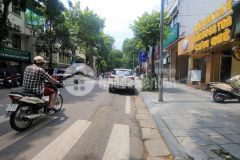 Mặt phố ngô thì nhậm, mặt tiền 8m x 230m2, vỉa hè 5m