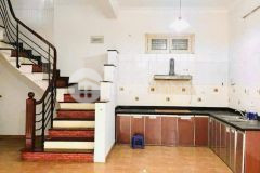 Bán gấp nhà lạc long quân tây hồ 58m² 3 tầng 4.3m mt, ô tô đỗ cửa, giá chỉ 11.8 tỷ