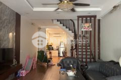 Bán nhà lạc trung phân lô 4 tầng vỉa hè 2 ô tô dừng đỗ kinh doanh hai bà trưng