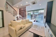 Siêu phẩm lô góc ô tô tránh kinh doanh nhà đẹp