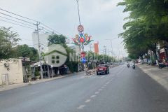 Nhà mặt tiền đường phạm hùng phường 9 hiện thuộc phường long châu, vĩnh long. gần công viên p9