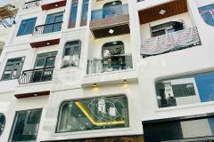 Chủ bán lại nhà 3 lầu 5pn 5wc đường tỉnh lộ 10 giá 4tỷ7