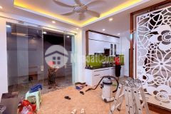 Dịch vọng 30m2 5 tầng nhà đẹp ở ngay ngõ thông gần phố full nội thất 7.85 tỷ