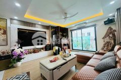 Hàng hot. bán nhà vũ đức thận việt hưng, ô tô tránh, ga ra ô tô, kinh doanh, giá hời