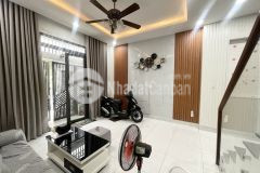 Cmt 8 thông bờ kè hoàng sa, 4.4x10, 4 tầng btct, sáng bừng ngã tư bảy hiền.