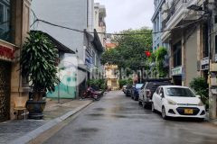 Bán nhà đất phố lê quang đạo 60m2 mặt tiền 5.6m vỉa hè 3 ô tô kinh doanh giá 19.5 tỷ