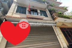 Phố cầu giấy ô tô sát nhà sổ vuông bánh chưng mặt tiền 6m 60m2 12.8 tỷ