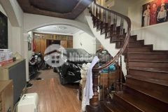 Liền kề văn quán, nhà đẹp lung linh, nội thất toàn gỗ, ô tô ngủ trong nhà, 68m2, 22 tỷ