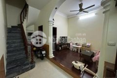 Cho thuê nhà đẹp 165 dương quảng hàm, cầu giấy 30m x 5t, 3pn4vs giá 15 triệu