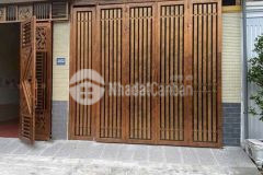 Cho thuê nhà có sân đậu ô tô đường 30 tháng 4 gần vincom xuân khánh giá 8 triệu