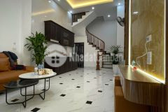 Bán nhà mới phố hoàng mai, 5 tầng nội thất đẹp, gần mặt ngõ ô tô thông.