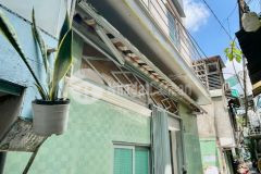 Chỉ hơn 1 tỷ có nhà 3 tầng sổ hồng riêng 1 xẹt 2pn 2wc