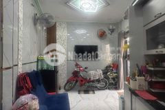 Nhà đẹp gần chợ phú lâm q6 ngang khủng 5.6m 2pn 2wc shr