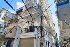 Siêu phẩm nhà đẹp lô góc gara ô tô thang máy full nội thất