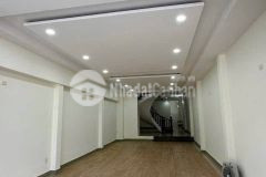 Cho thuê nhà 3 tầng đường 30 tháng 4 hải châu đn