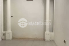 Bán nhanh nhà ngõ 678 đê la thành, giá 8.5 tỷ, gần 40m2, ngõ thông