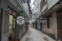 Yên lãng đống đa 3,68 tỷ 5 tầng 3 ngủ ngõ thông vòng quanh