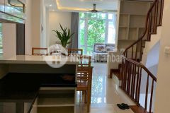 Nhà dân xây chắc chắn sân 20 m2 diện tích xây dựng 50 m2 x4 tầng 6 ngủ trung tâm phường việt hưng