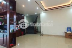 Nhà vườn thoáng mát dân xây ôtô vào nhà 130m 2t ở sướng bát khối long biên