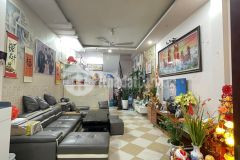 Bán nhà phố kim giang hoàng mai rất gần phố, ngõ thông, ô tô đỗ cửa, kd văn phòng.