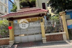 Cầu giấy mt khủng sổ vuông nở hậu dân xây sân rộng gần hồ mát rượi