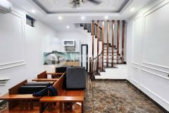 Bán nhà cầu giấy trung tâm quận, 30m² x 5 tầng, hơn 7 tỷ gần nguyễn khang, quan hoa