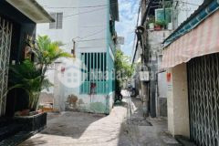 Nhà bán gấp mặt tiền đường số quận 4, giá 2 tỷx sang tên ngay