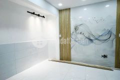 2.45 tỷ nhà đẹp ở ngay nguyễn văn luông q6 2 pn hướng tây shr