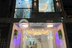 Bán nhà 1 trệt 1 lầu 2 mặt tiền gần vincom phường 4 vĩnh long