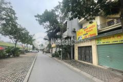 Nhà đẹp đường to view thoáng kinh doanh tốt phố ngọc thụy dt 80m2. giá 28.5 tỷ