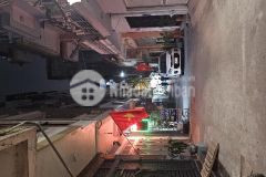 Bán nhà mỗ lao, dân xây kiên cố, ô tô lùi cửa