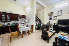 Cho thuê nhà riêng ngõ 260 đường cầu giấy 45m x 4t, cải tạo 6 ngủ giá 17 triệu