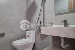 Tôi cần bán nhà đê tô hoàng, giá 7.85 tỷ, gần 28m2x5t, ở luôn