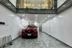 Bán nhà ngõ 299 đường hoàng mai 6 tầng thang máy long lanh phân lô ô tô 7 chỗ vào nhà kinh doanh