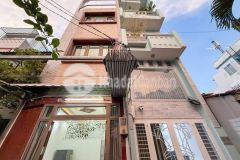 Chợ bà chiểu, 4 tầng 3pn 32m2 p14 bình thạnh, giá 5.x ty