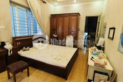 Mặt phố hoàng văn thái 50m2, 3 tầng, mặt tiền 4.7m kinh doanh sầm uất sổ đỏ đẹp nở hậu