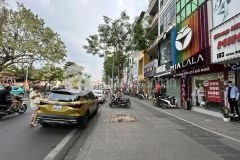 Bán nhà phố chùa bộc đống đa gần vincom, mặt phố vỉa hè rộng, kinh doanh đa dạng.