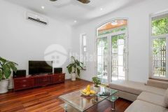 Rẻ nhấtlê thước 90m2 ngang 5m, dòng tiền 400 triệunăm sát hồ nghinh cách biển 1, 16 tỷ x