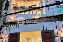 Nhà xây mới hẻm ngang trường đại học tại chức cần thơ