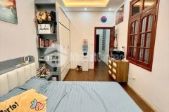 Bán gấp nhà đội cấn ngõ thông, gần phố, kinh doanh nhỏ 42m² giá 10.8 tỷ