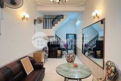 Cho thuê gấp nhà riêng ngõ 1194, đường láng đống đa 40m x 4t, 4pn3vs đủ đồ giá 12tr