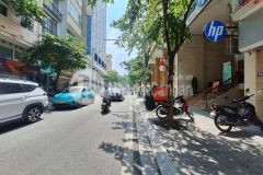 Bán khách sạn 15 tầng mặt phố cửa bắc 150m2, mt gần 7m