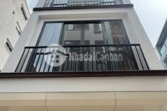 Hoàng quốc việt hoàng hoa thám 6 tầng thang máy 50m2 sổ vuông gần phố 12.5 tỷ