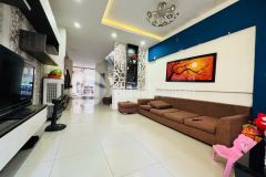 Nhà 5 tầng gần hồ tây,ngõ ô tô tránh, 105m sổ nở hậu, nhỉnh 17 tỷ đang chờ chủ mới