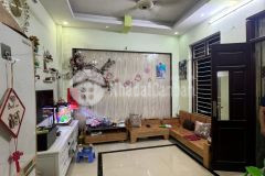 Bán nhà nguyễn đức cảnh 33m2, 5t, mt6m ô tô đỗ tránh cổng chỉ 7.58 tỷ hiếm hoàng mai