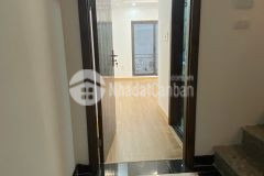 Nhà đẹp ngõ 68 nguyễn văn linh, giá 6.1 tỷ, 30m2x5t, ô tô đỗ cổng